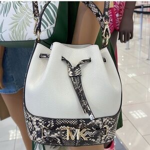 Michael Kors Reed Medium Pebbled Bucket Crossbody Satchel